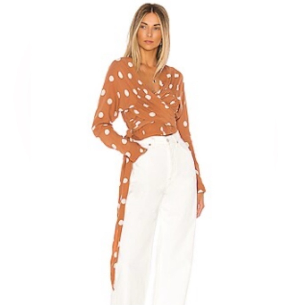 L’ACADEMIE THE LYDIE TOP in Rust & Ivory Polka Dot Size XS Revolve Wrap Top